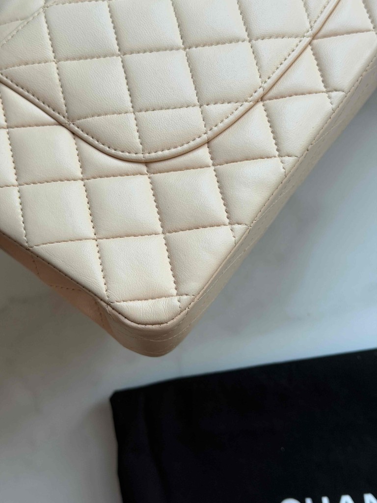 Chanel Classic Medium Double Flap torebka