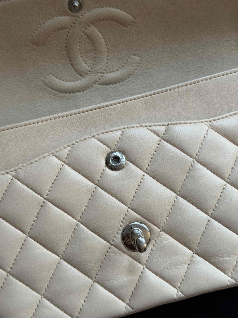 Chanel Classic Medium Double Flap torebka