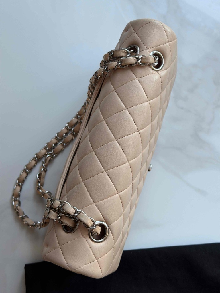 Chanel Classic Medium Double Flap torebka