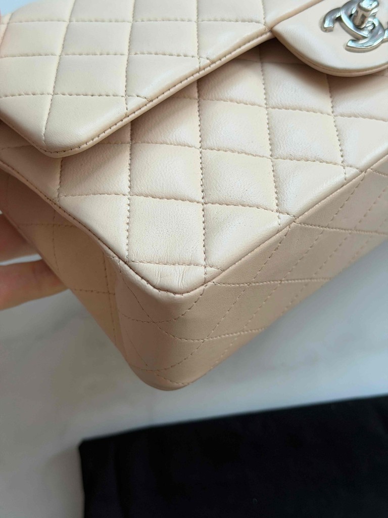 Chanel Classic Medium Double Flap torebka