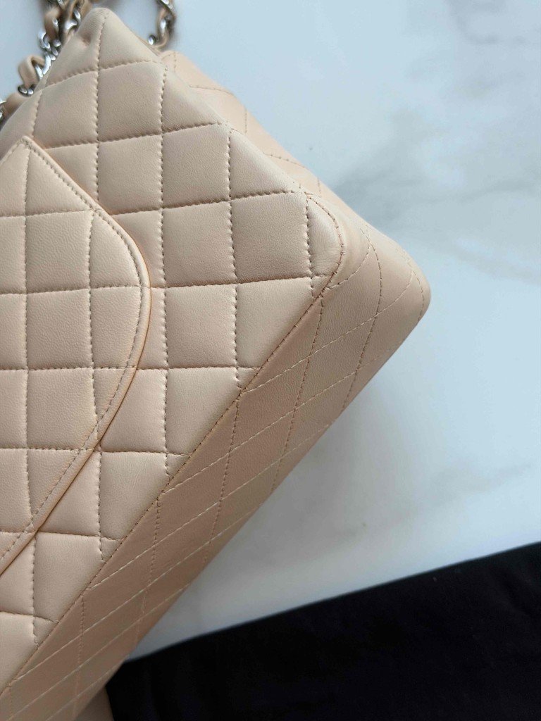 Chanel Classic Medium Double Flap torebka