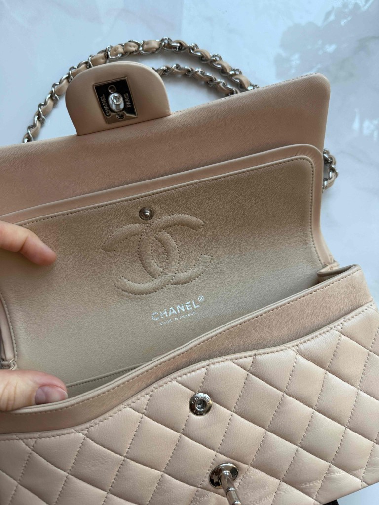 Chanel Classic Medium Double Flap torebka