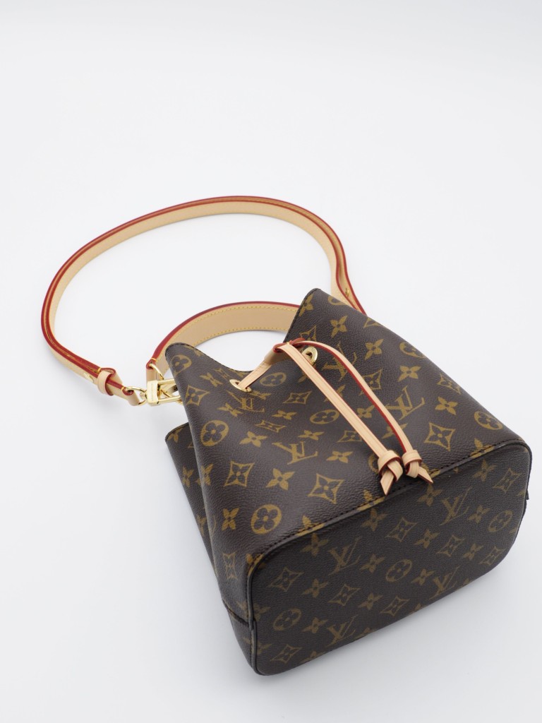 Louis Vuitton Néonoé BB bag