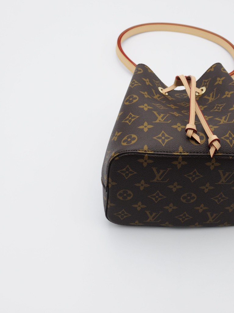 Louis Vuitton Néonoé BB bag
