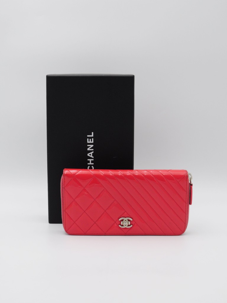 Chanel wallet