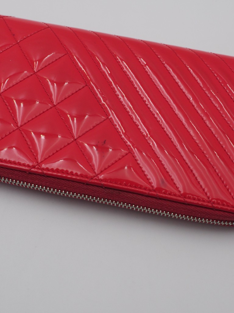 Chanel wallet