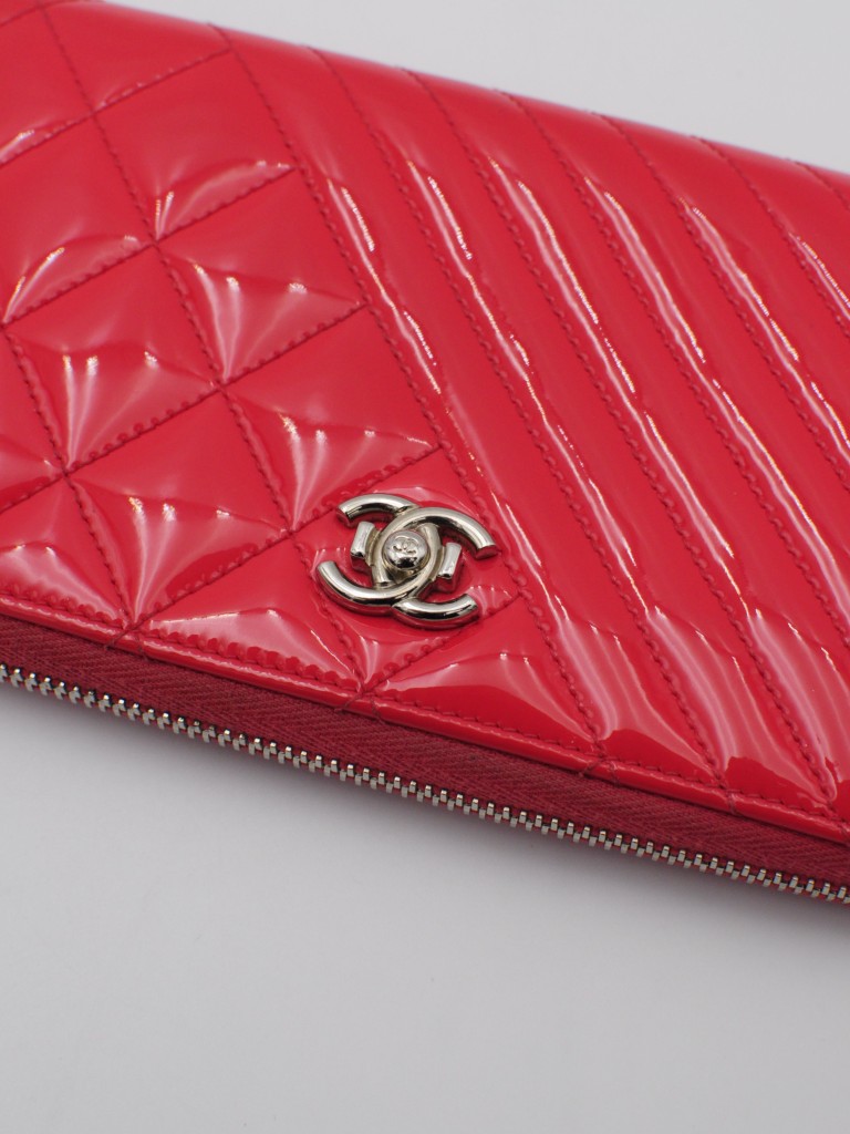 Chanel wallet