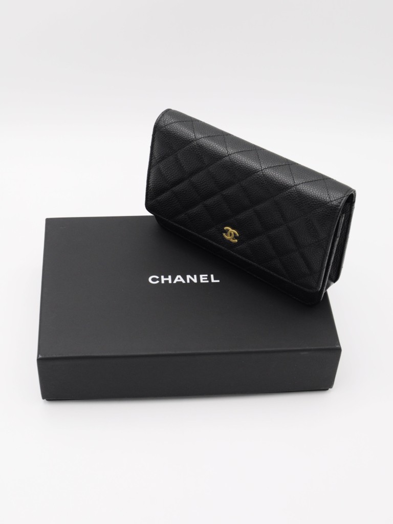 Chanel Wallet on chain