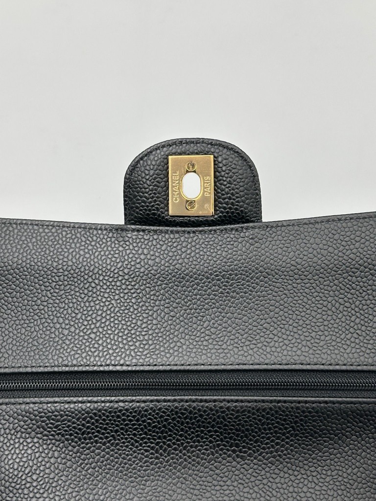 Chanel Classic Medium Double Flap torebka