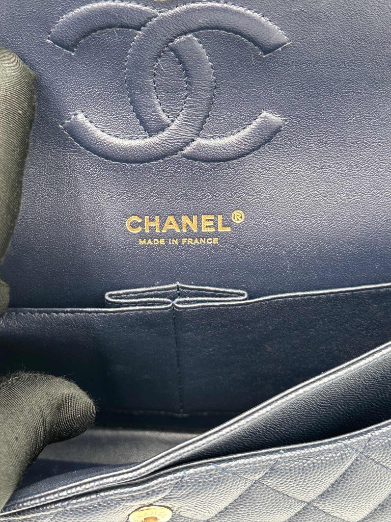 Chanel Classic Medium Double Flap torebka