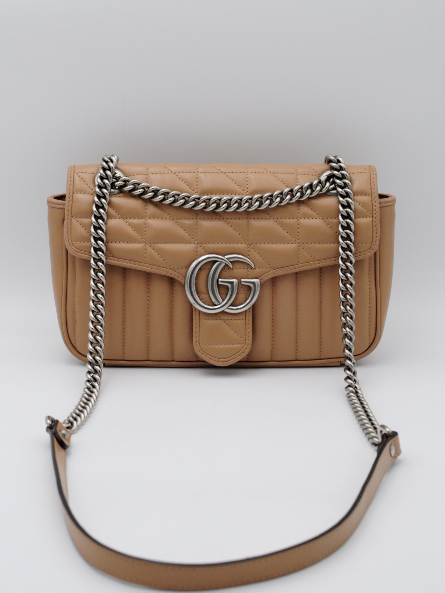 Gucci GG Marmont Chevron Leather Flap bag