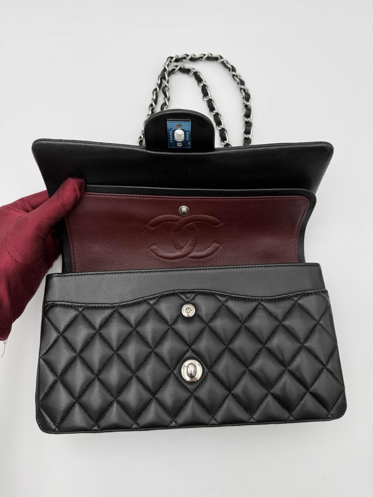 Chanel Classic Medium Double Flap torebka