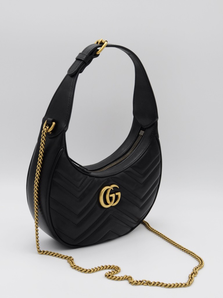 Gucci GG Marmont Small half-moon torebka