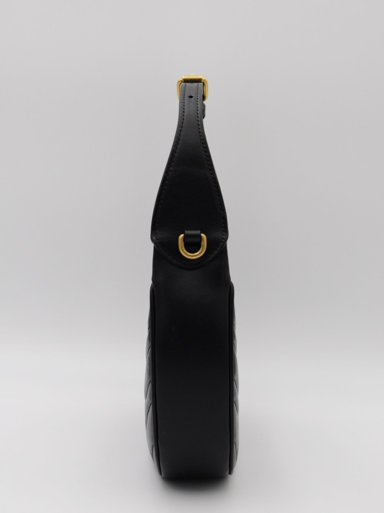 Gucci GG Marmont Small half-moon shoulder bag