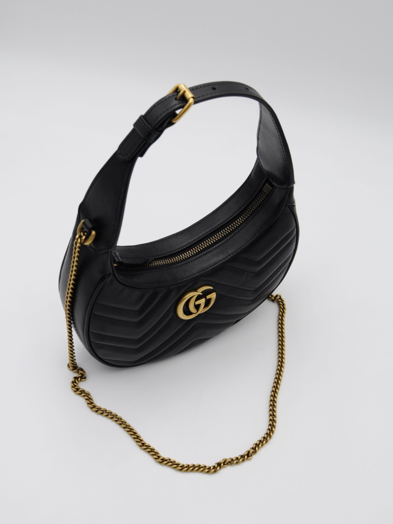 Gucci GG Marmont Small half-moon torebka
