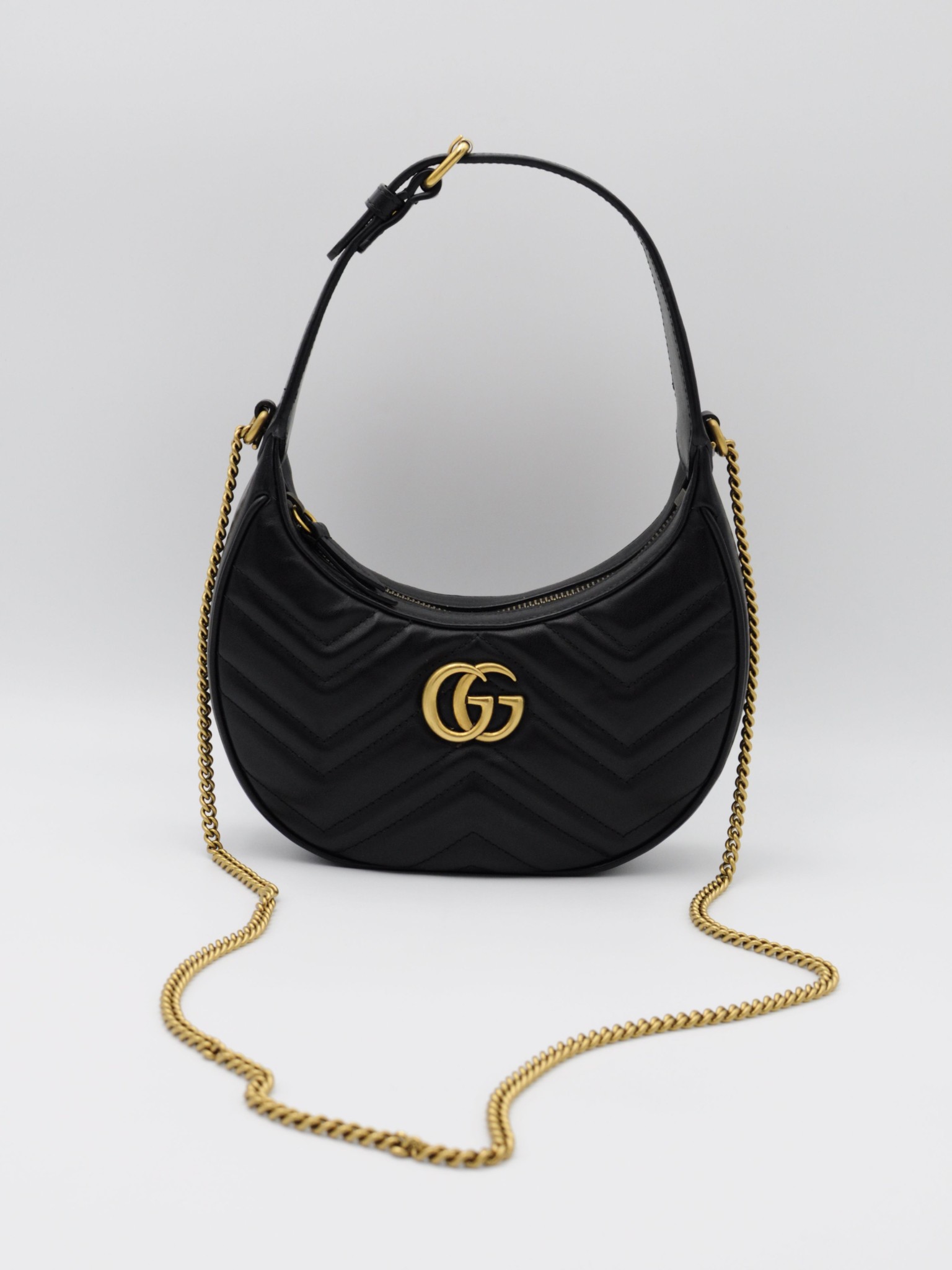 Gucci GG Marmont Small half-moon shoulder bag
