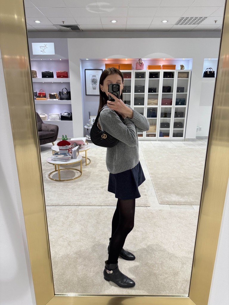 Gucci GG Marmont Small half-moon torebka