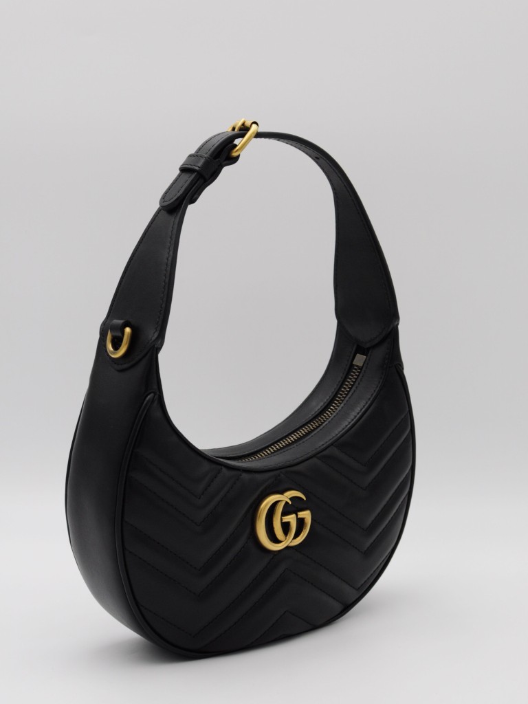 Gucci GG Marmont Small half-moon shoulder bag
