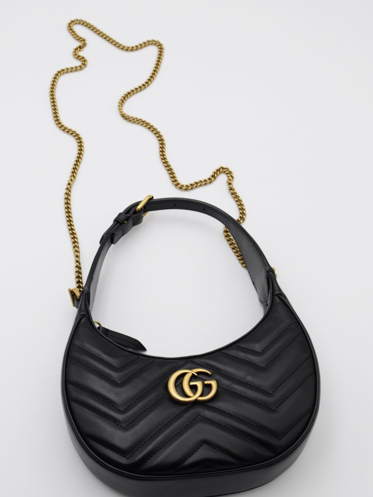Gucci GG Marmont Small half-moon torebka