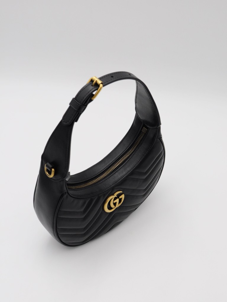 Gucci GG Marmont Small half-moon shoulder bag