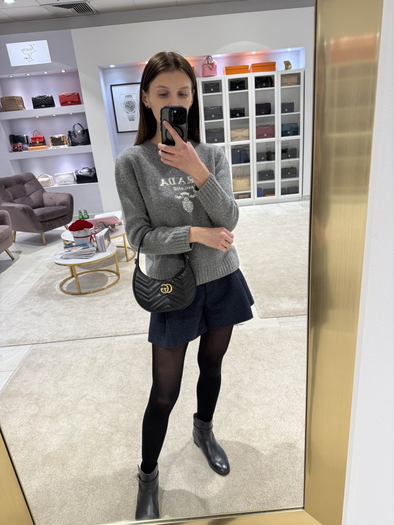 Gucci GG Marmont Small half-moon shoulder bag
