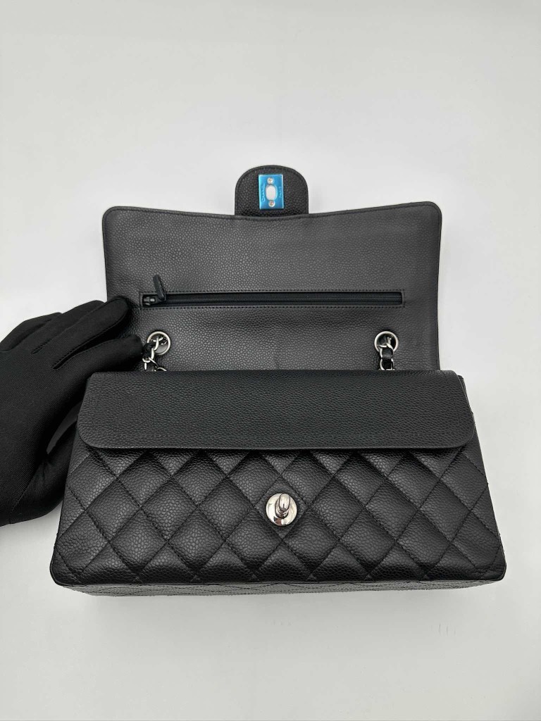 Chanel Classic Medium Double Flap torebka