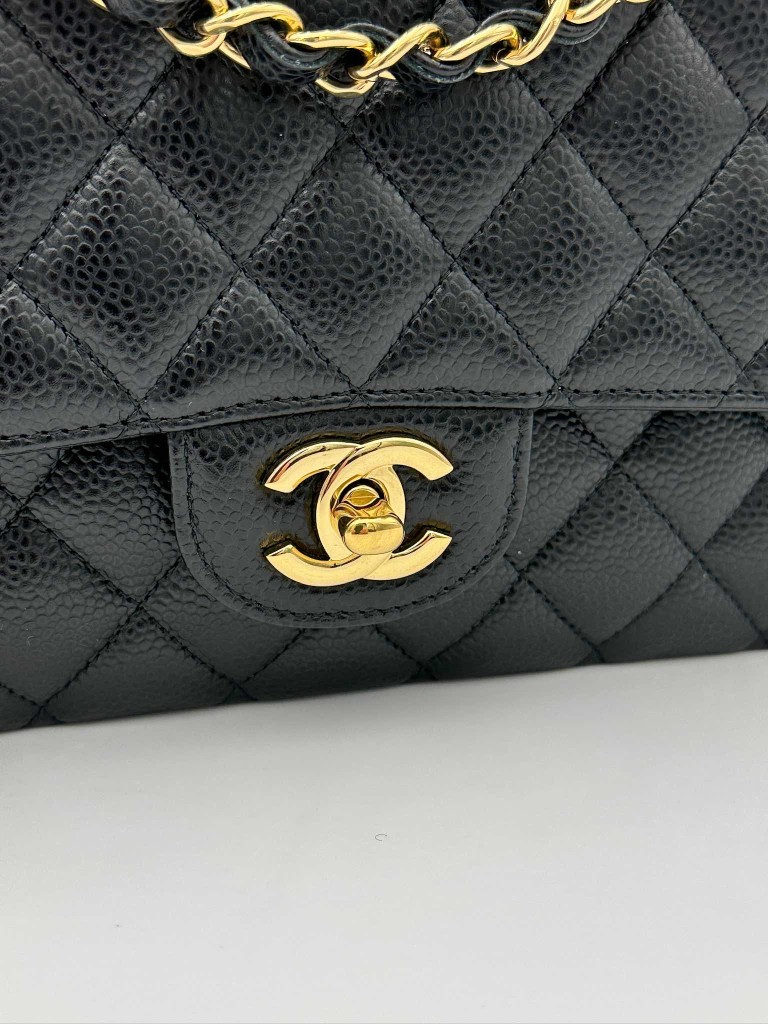 Chanel Classic Medium Double Flap torebka