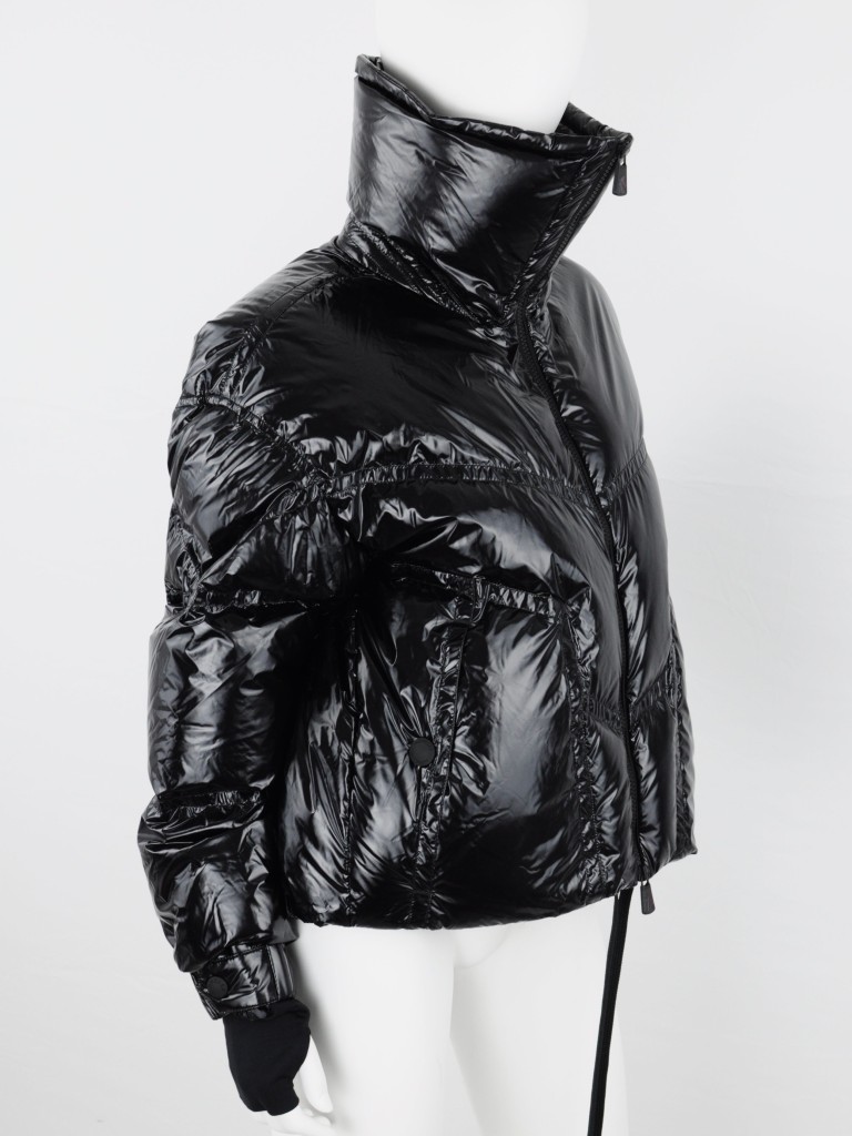 Moncler kurtka puchowa