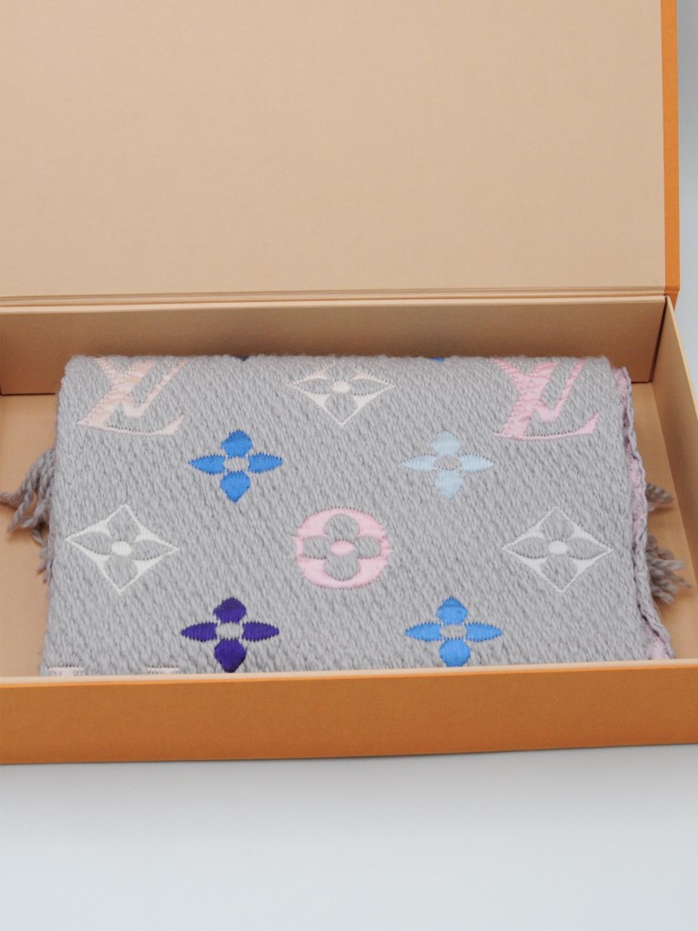 Louis Vuitton scarf