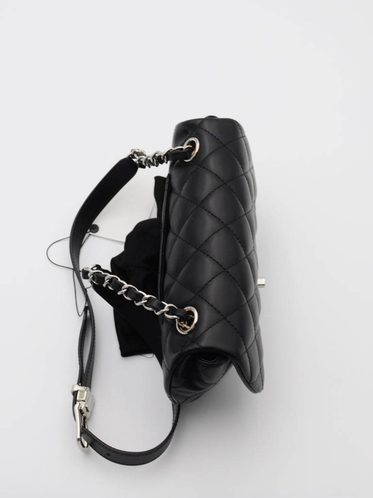 Chanel nerka Uniform