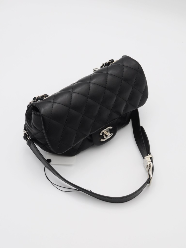 Chanel nerka Uniform