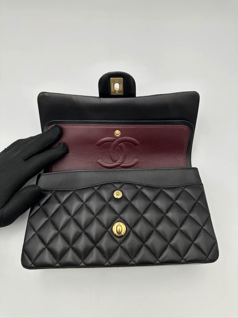 Chanel Classic Medium Double Flap torebka