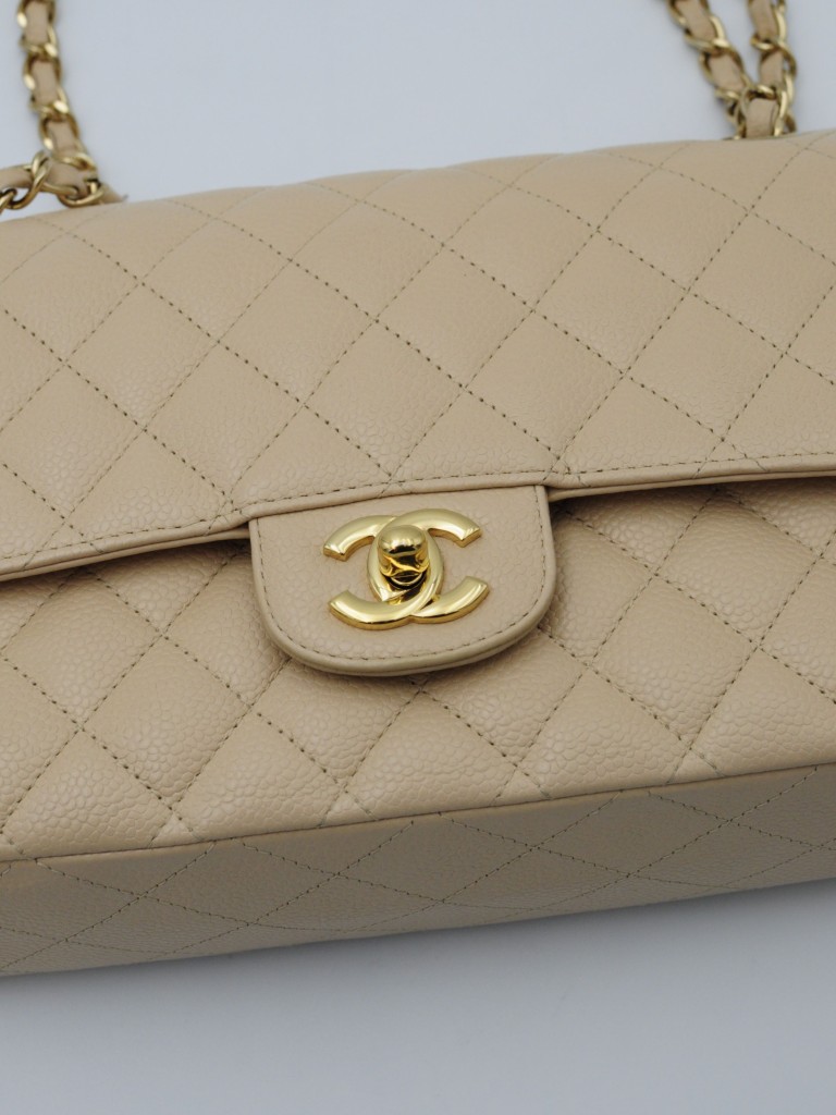 Chanel Classic Medium Double Flap torebka