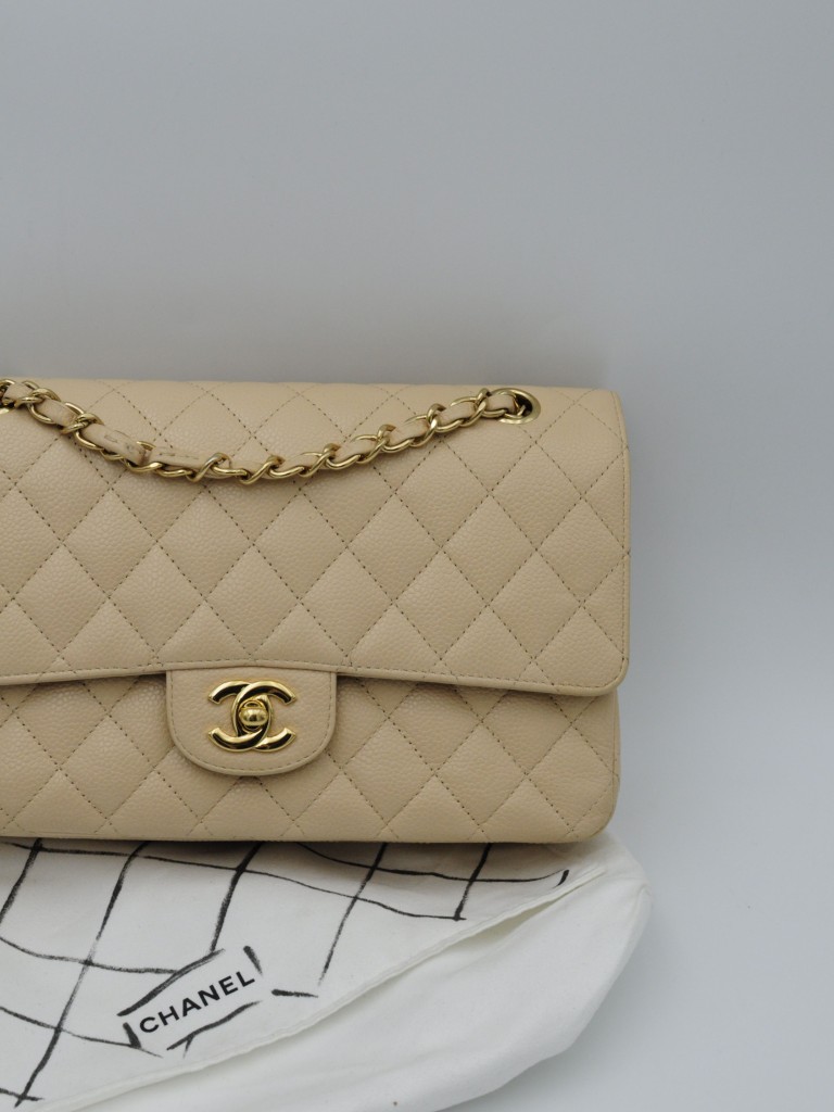 Chanel Classic Medium Double Flap torebka