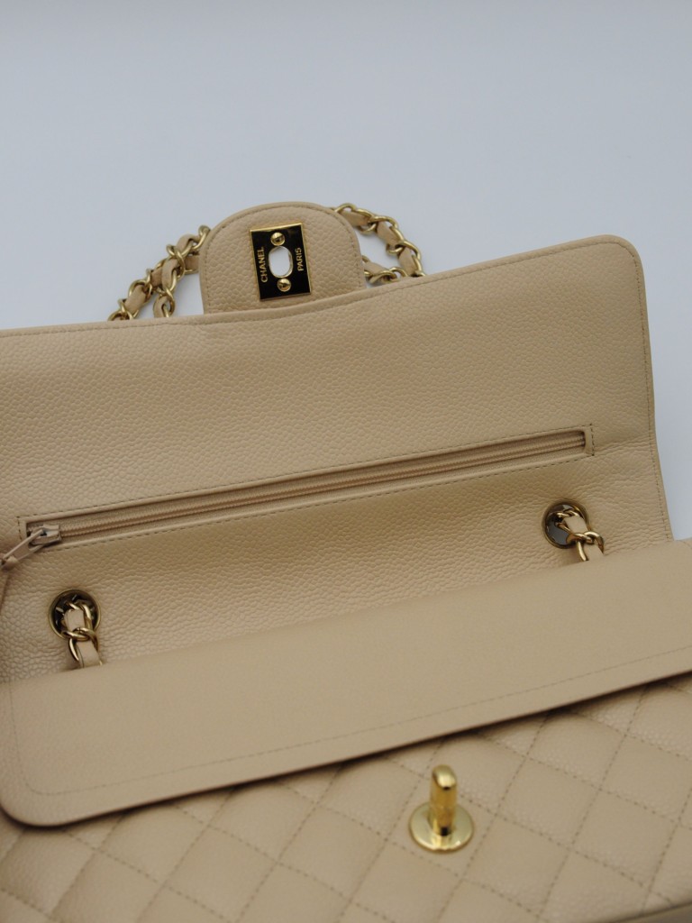 Chanel Classic Medium Double Flap torebka