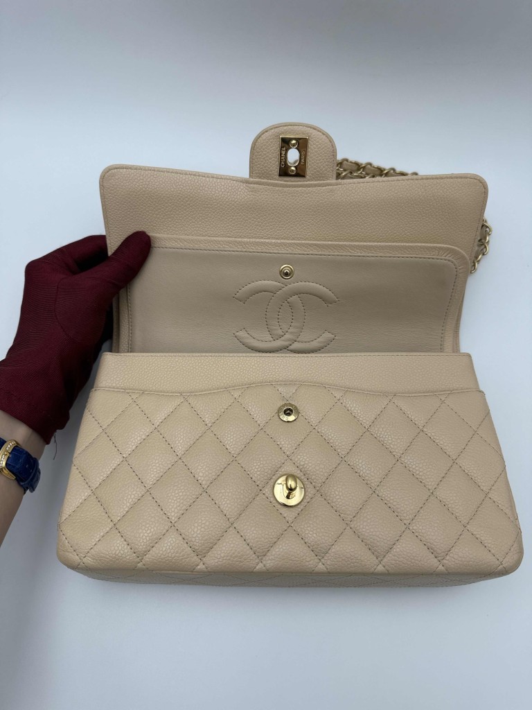 Chanel Classic Medium Double Flap torebka