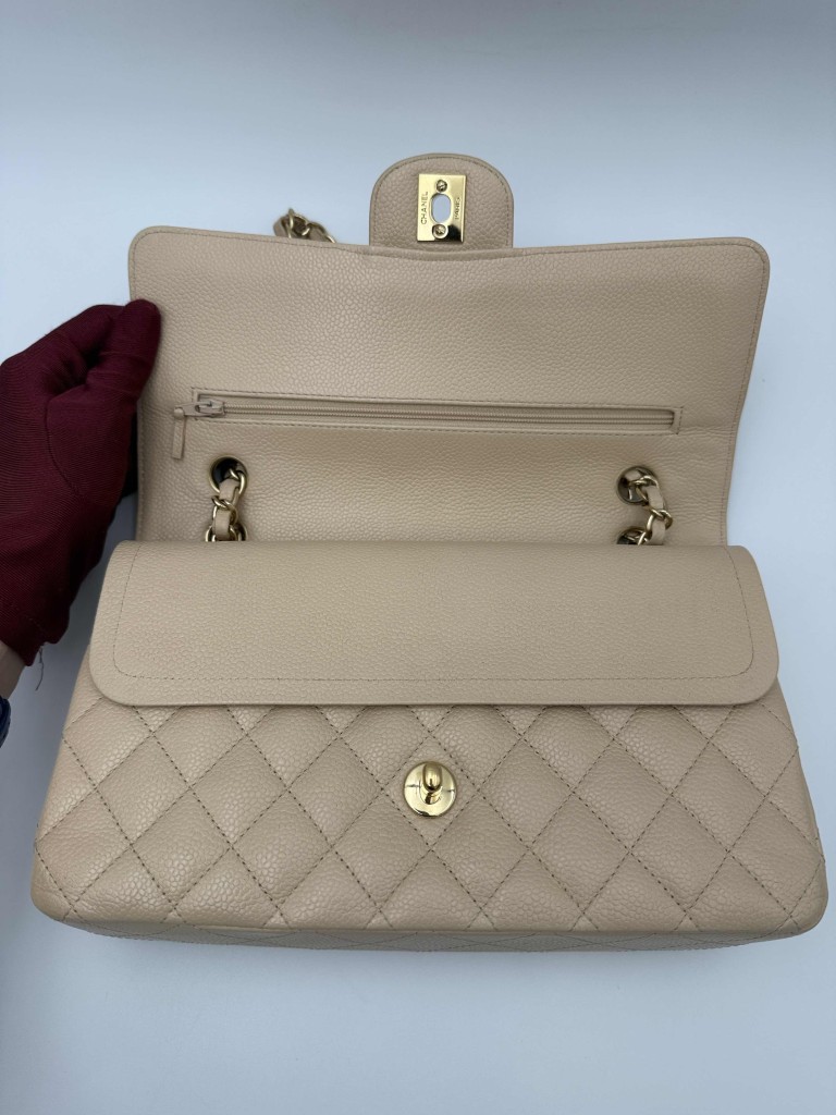 Chanel Classic Medium Double Flap torebka