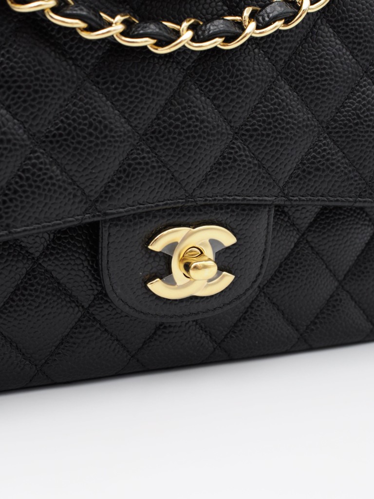 Chanel Classic Medium Double Flap torebka
