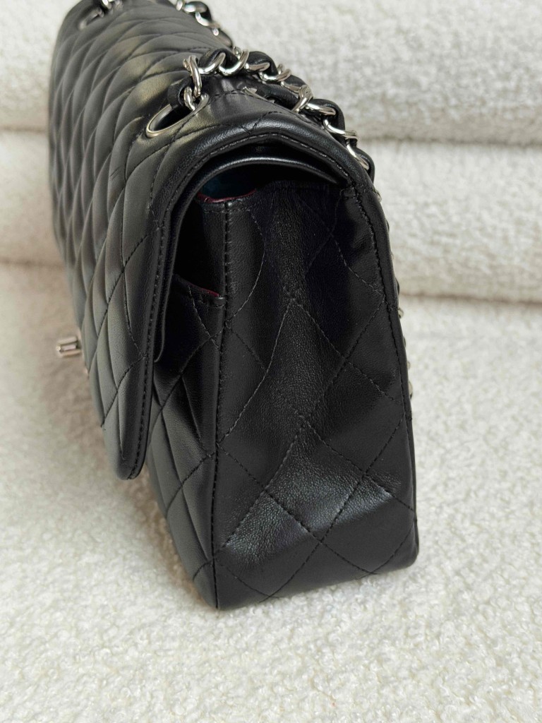 Chanel Classic Medium Double Flap torebka
