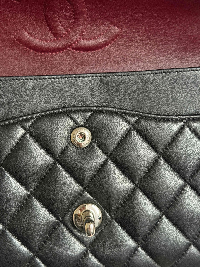Chanel Classic Medium Double Flap torebka