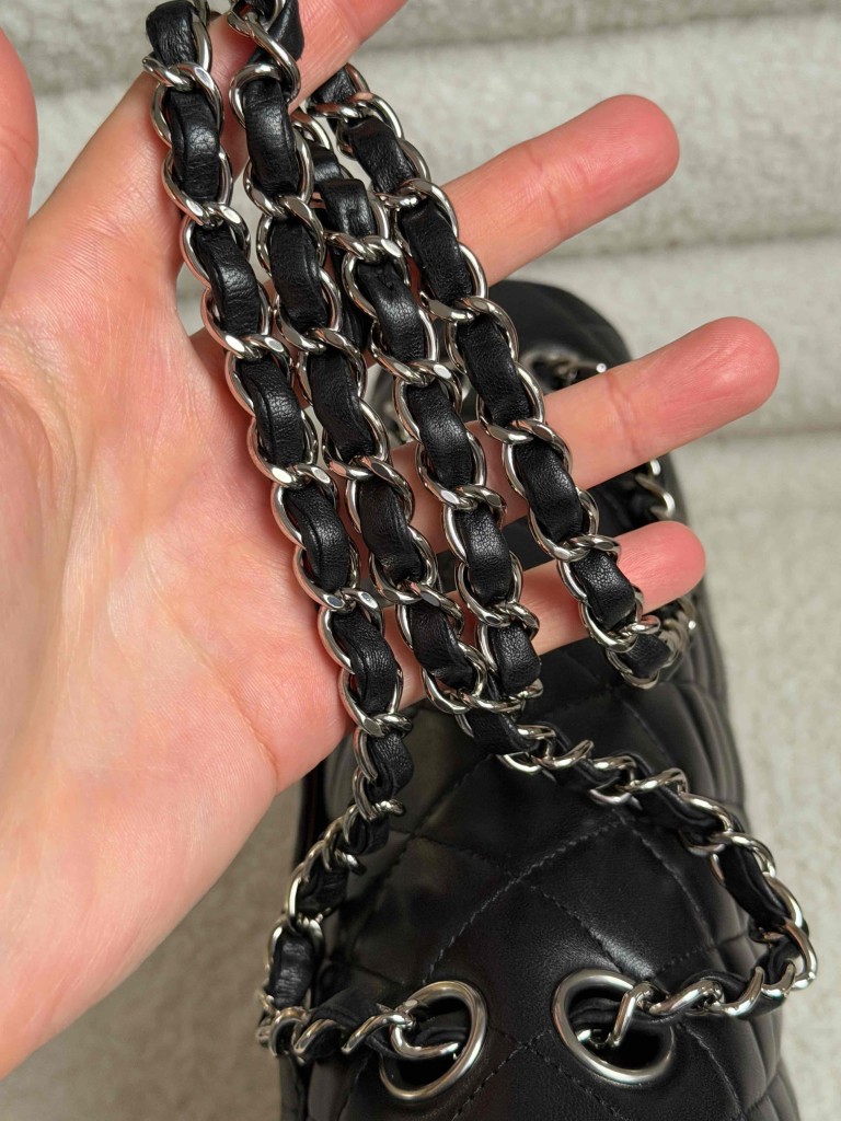 Chanel Classic Medium Double Flap torebka