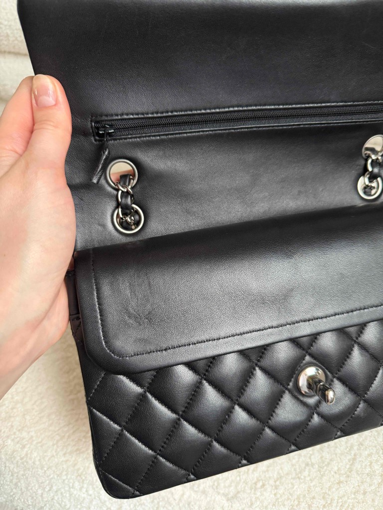 Chanel Classic Medium Double Flap torebka