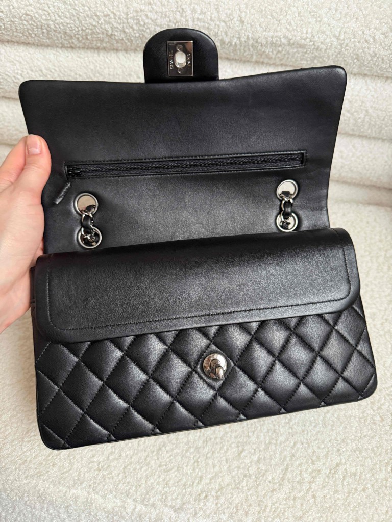 Chanel Classic Medium Double Flap torebka