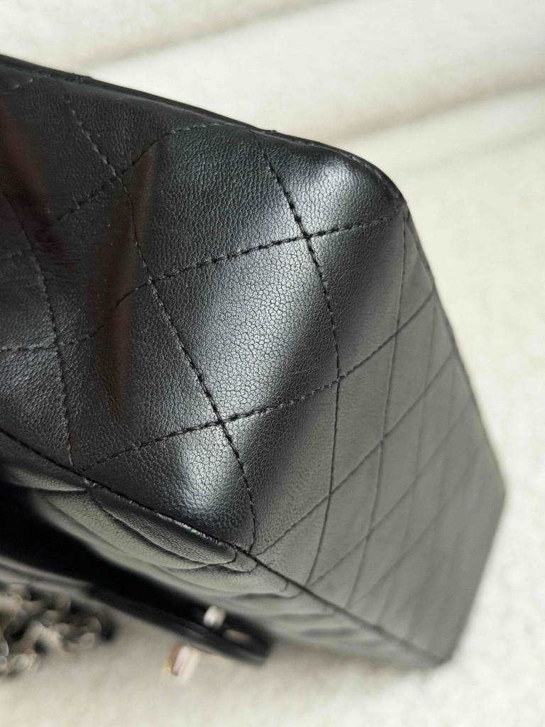 Chanel Classic Medium Double Flap torebka