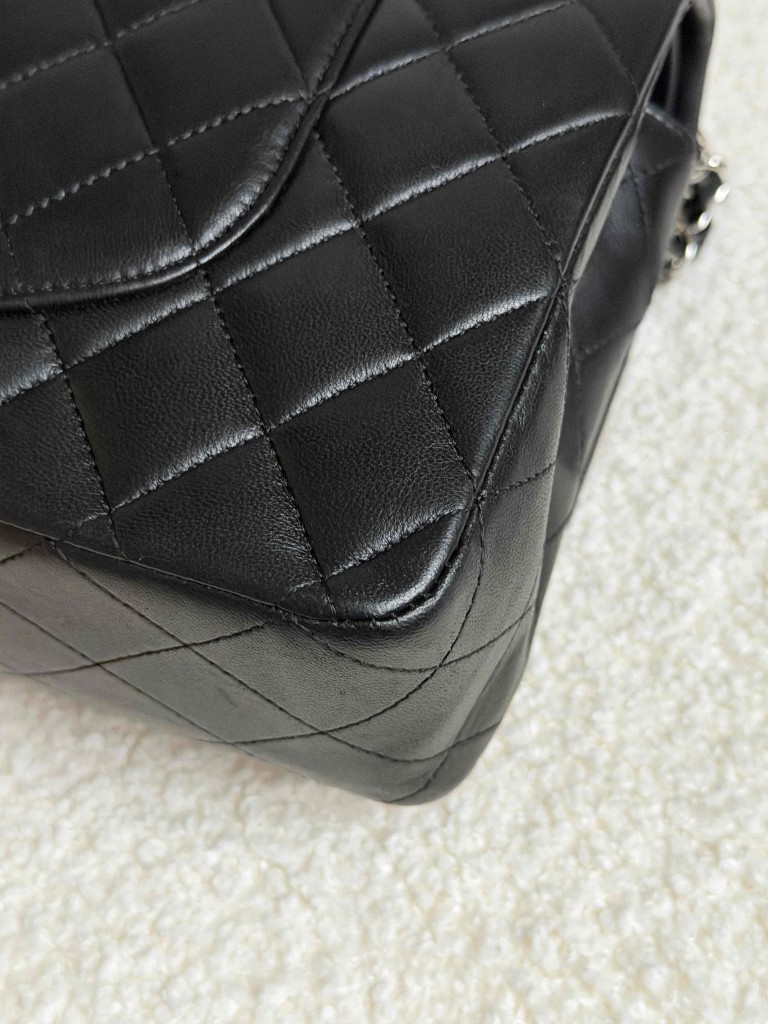 Chanel Classic Medium Double Flap torebka
