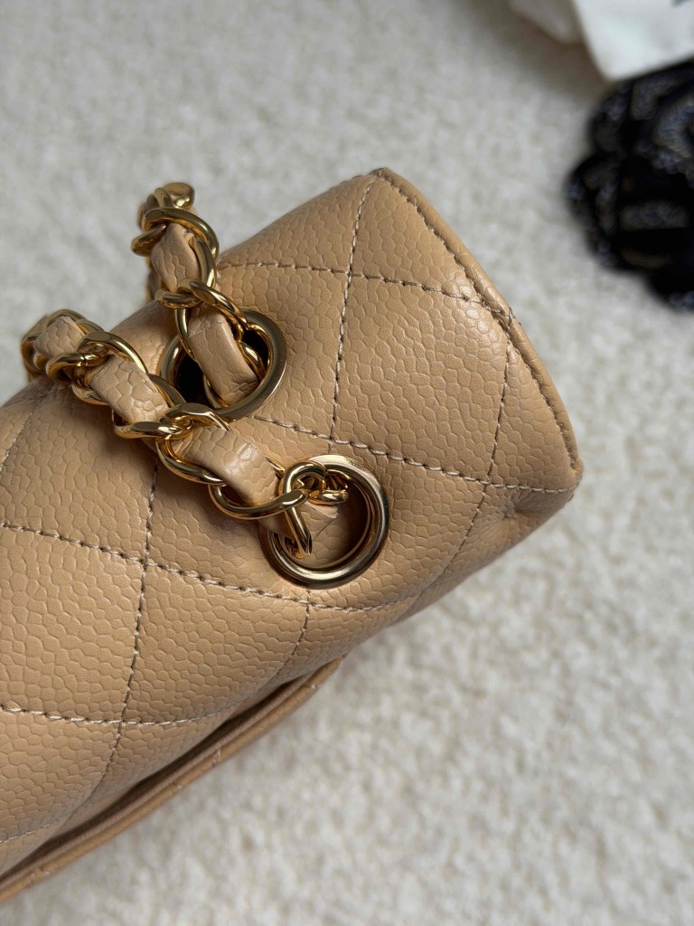 Chanel Classic Medium Double Flap torebka