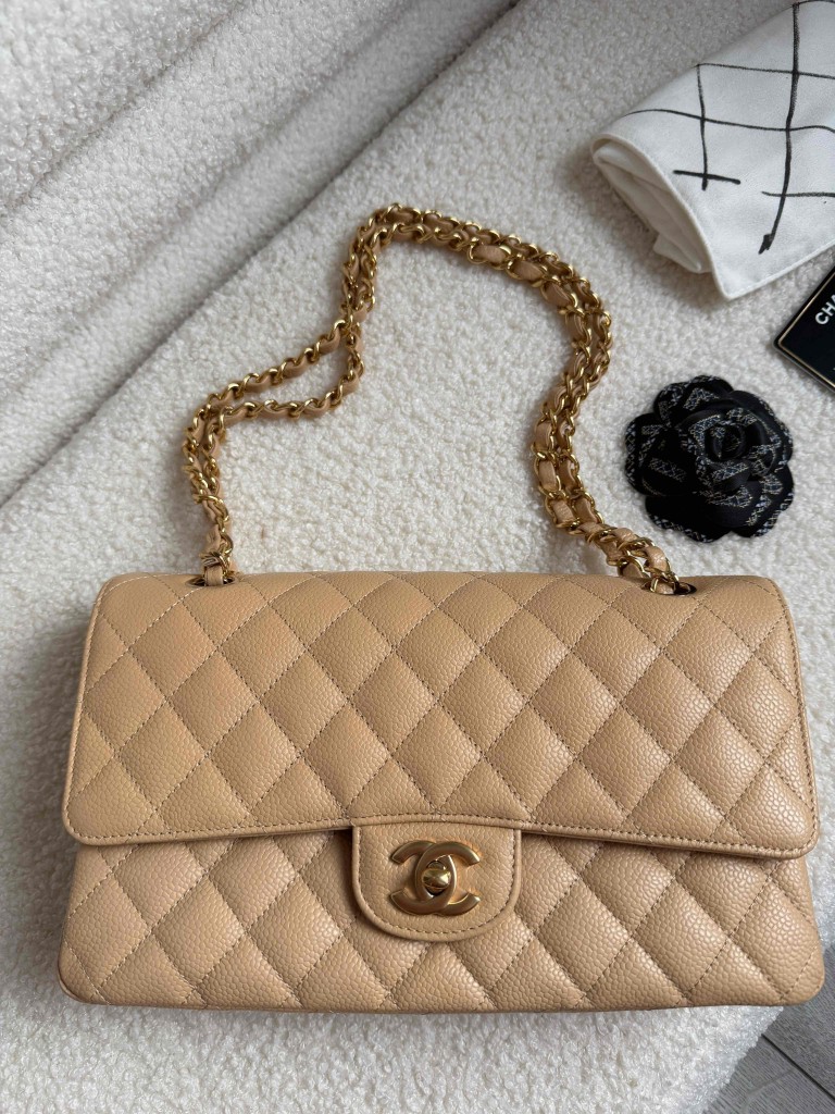Chanel Classic Medium Double Flap torebka