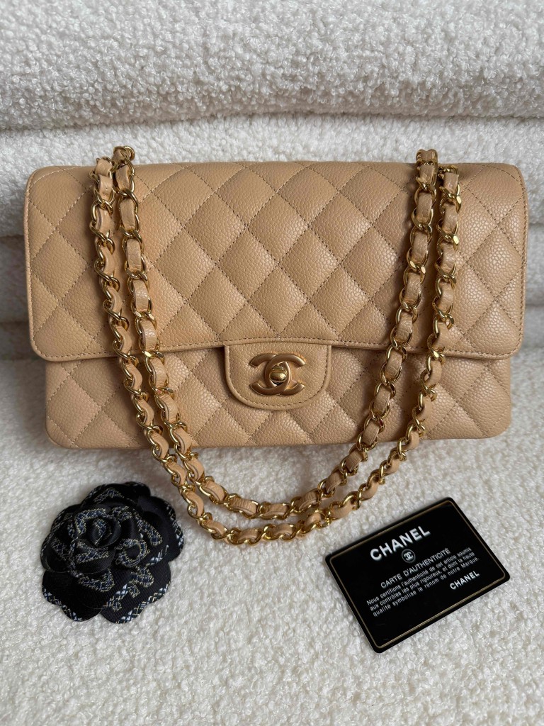 Chanel Classic Medium Double Flap torebka