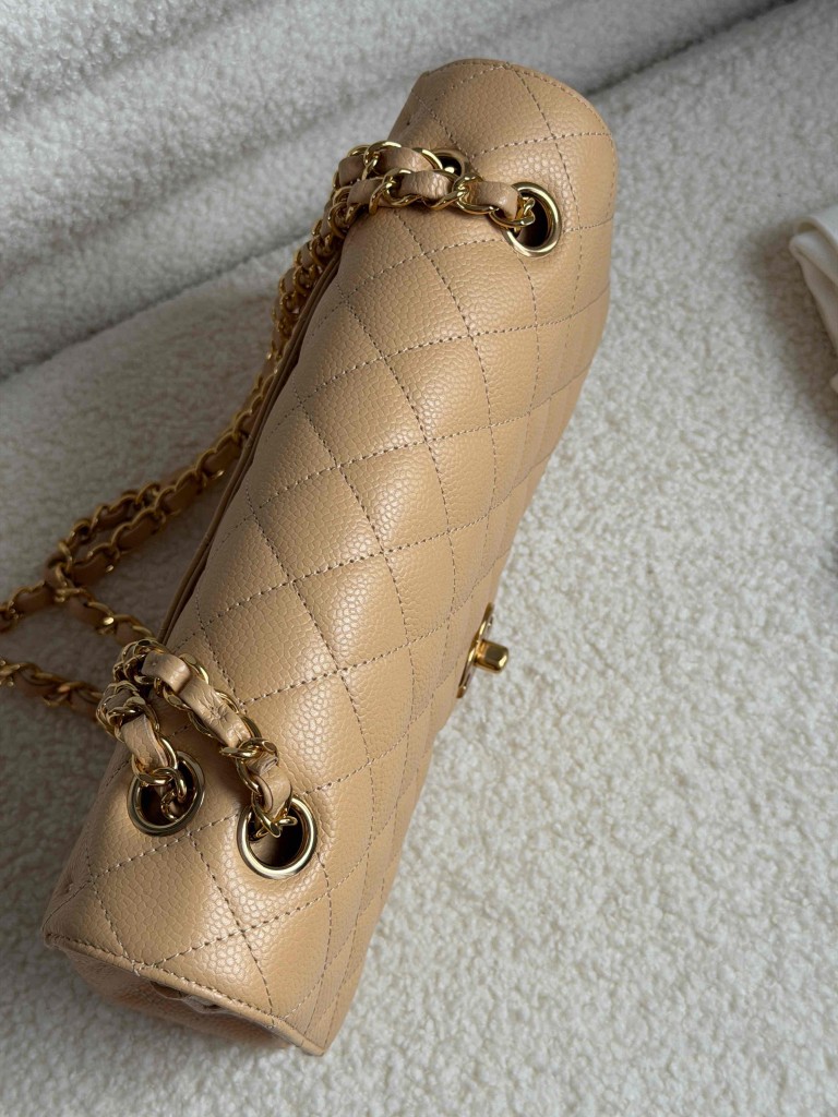 Chanel Classic Medium Double Flap torebka