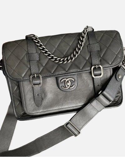 Chanel Messenger bag